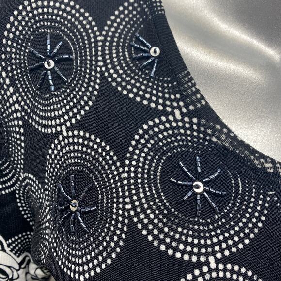 Pierri NY Black & White Beaded Cardigan Size M Button Close Sweater Medium - Picture 7 of 12